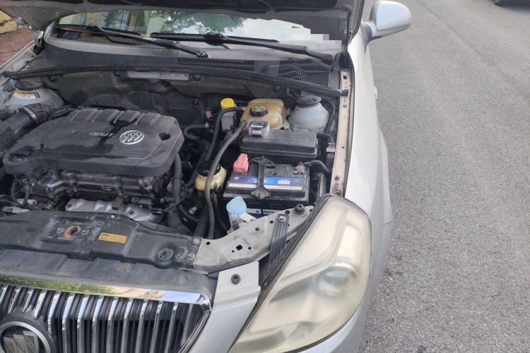 Used Buick Excelle 2013 1.5L Automatic Classic Model Engine Bay Left