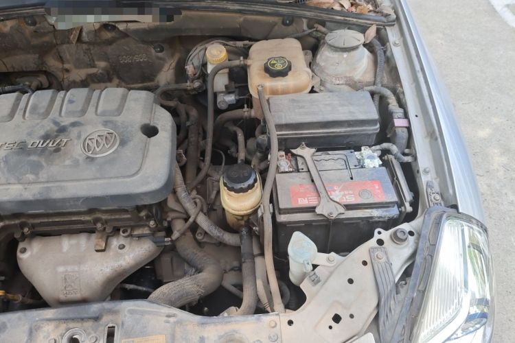 Used Buick Excelle 2013 1.5L Automatic Classic Model Engine Bay Left
