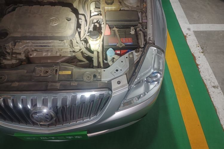 Used Buick Excelle 2013 1.5L Manual Classic Model Engine Bay Left