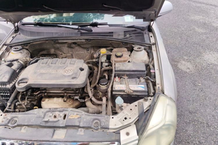 Used Buick Excelle 2013 1.5L Automatic Luxury Model Engine Bay Left