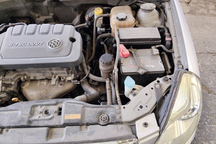 Used Buick Excelle 2013 1.5L Automatic Classic Model Engine Bay Left