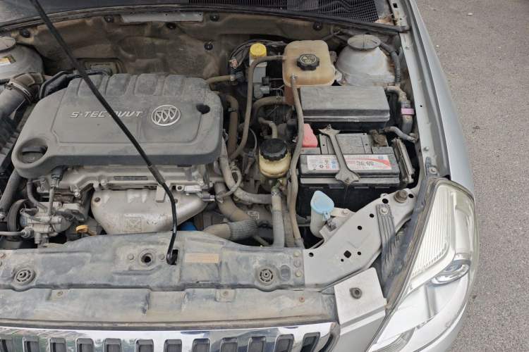 Used Buick Excelle 2013 1.5L Automatic Luxury Model Engine Bay Left
