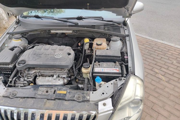 Used Buick Excelle 2013 1.5L Automatic Classic Model Engine Bay Left