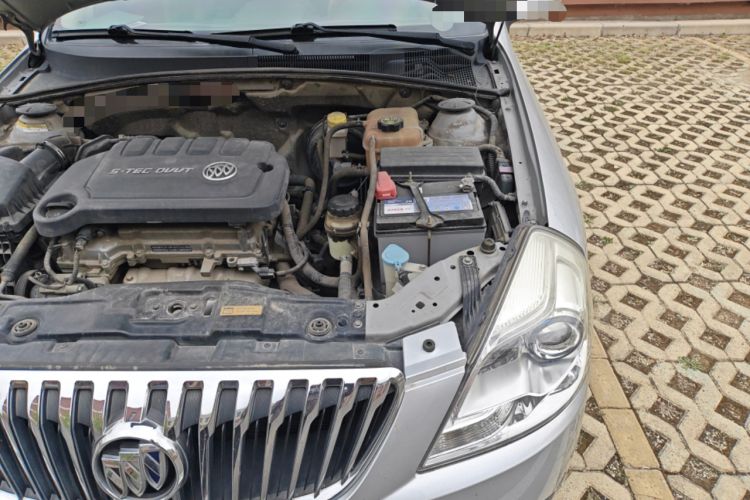 Used Buick Excelle 2013 1.5L Manual Classic Model Engine Bay Left
