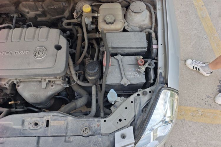 Used Buick Excelle 2013 1.5L Automatic Classic Model Engine Bay Left