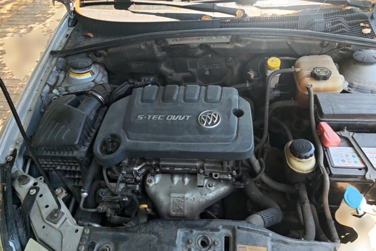 Used Buick Excelle 2013 1.5L Automatic Classic Model Engine Bay