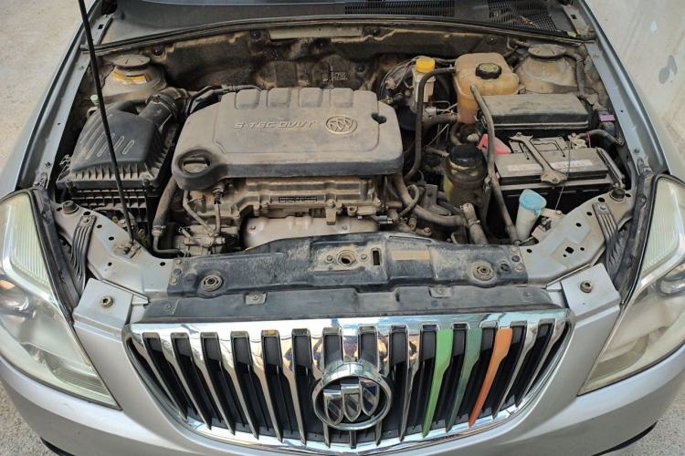 Used Buick Excelle 2013 1.5L Automatic Classic Model Engine Bay
