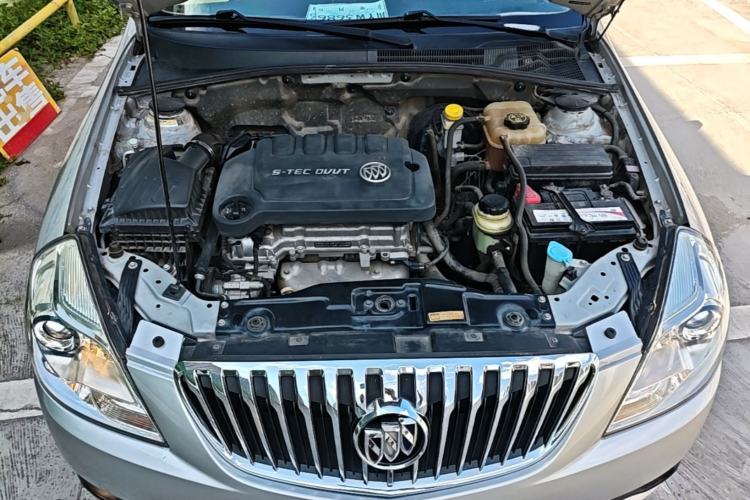 Used Buick Excelle 2013 1.5L Manual Classic Model Engine Bay