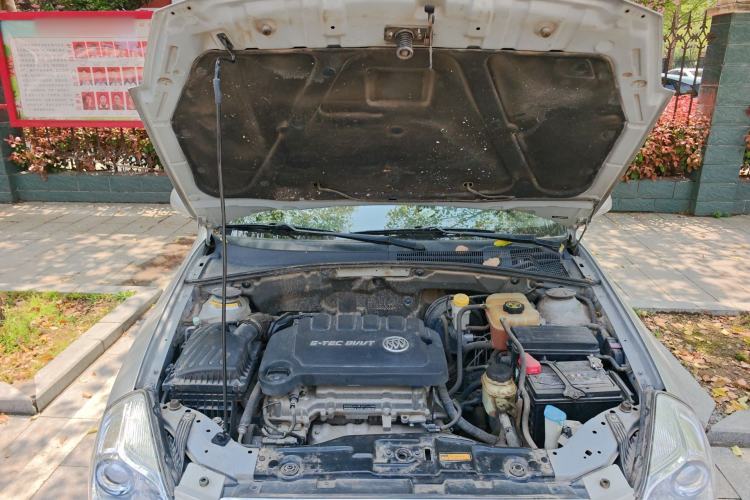 Used Buick Excelle 2013 1.5L Manual Luxury Model Engine Bay
