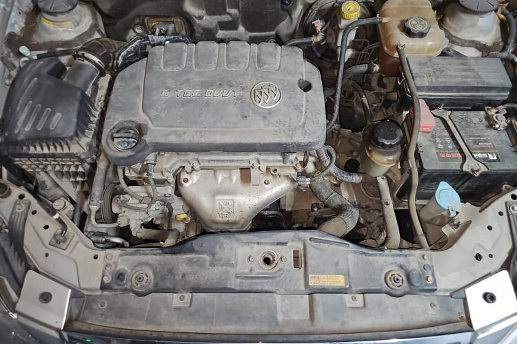 Used Buick Excelle 2013 1.5L Automatic Classic Model Engine Bay