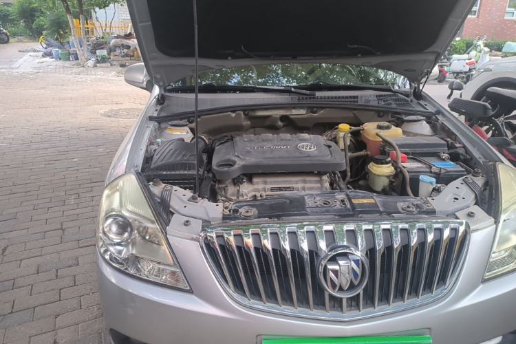 Used Buick Excelle 2013 1.5L Automatic Classic Model Engine Bay Right