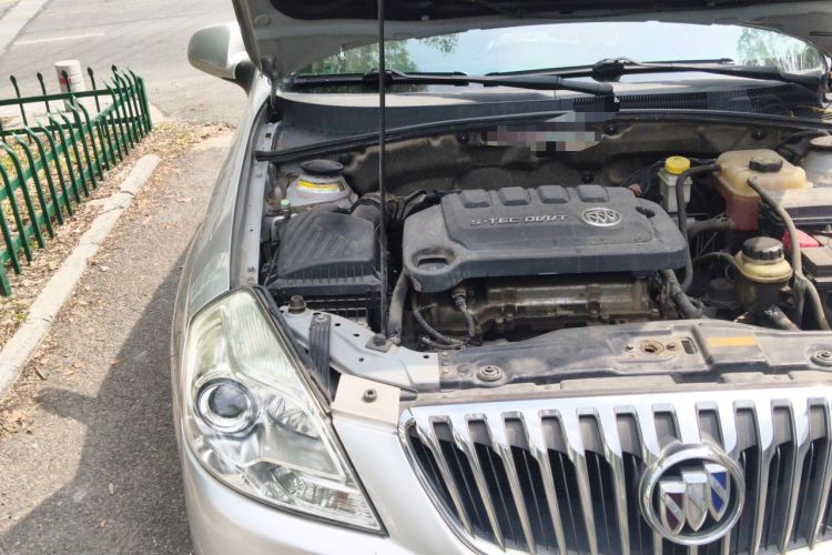 Used Buick Excelle 2013 1.5L Automatic Classic Model Engine Bay Right