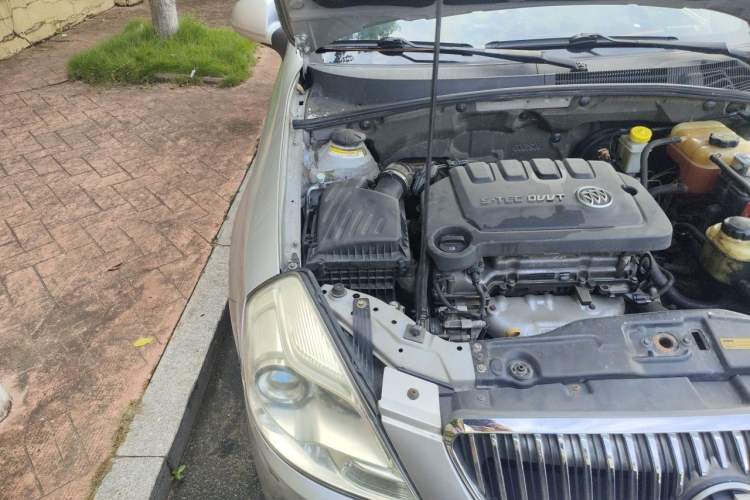 Used Buick Excelle 2013 1.5L Automatic Classic Model Engine Bay Right