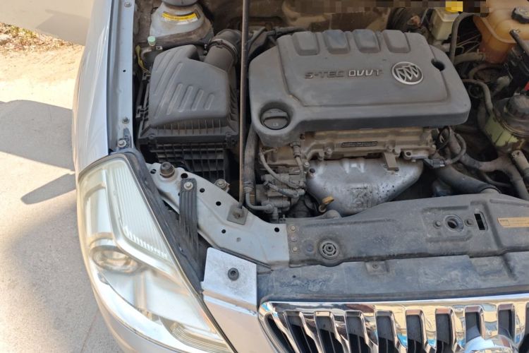 Used Buick Excelle 2013 1.5L Automatic Classic Model Engine Bay Right