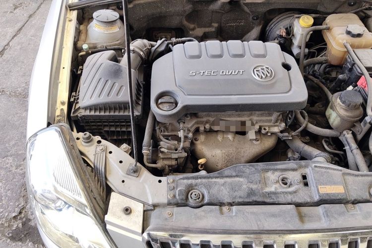 Used Buick Excelle 2013 1.5L Automatic Classic Model Engine Bay Right
