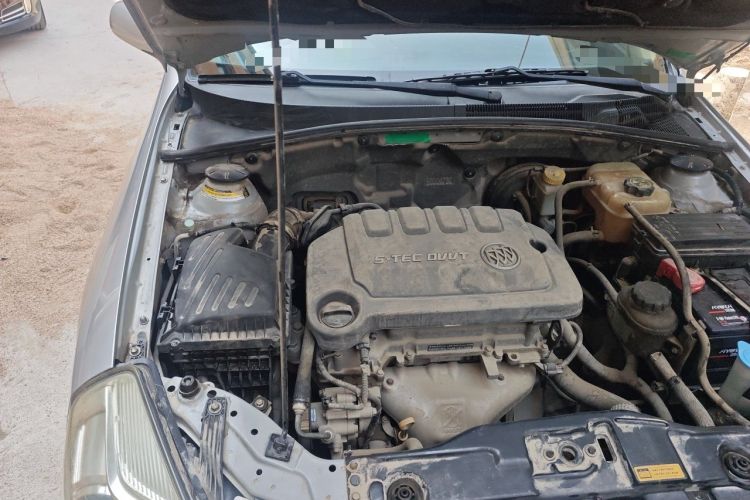 Used Buick Excelle 2013 1.5L Manual Classic Model Engine Bay Right
