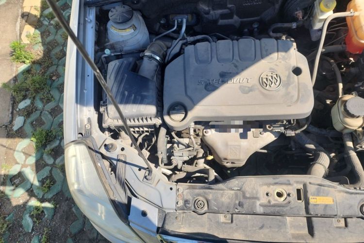 Used Buick Excelle 2013 1.5L Automatic Classic Model Engine Bay Right