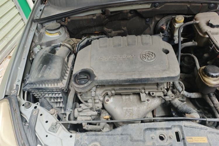 Used Buick Excelle 2013 1.5L Automatic Classic Model Engine Bay Right