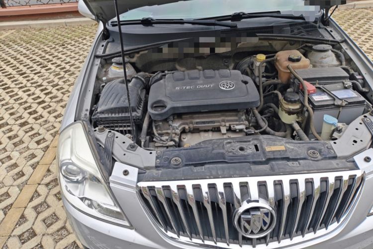 Used Buick Excelle 2013 1.5L Manual Classic Model Engine Bay Right