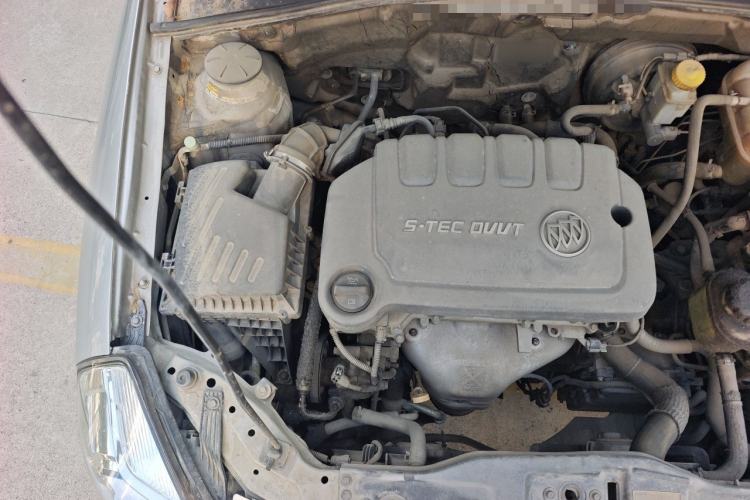 Used Buick Excelle 2013 1.5L Automatic Classic Model Engine Bay Right