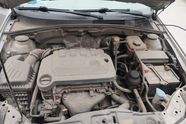 Used Buick Excelle 2013 1.5L Automatic Luxury Model Engine Bay