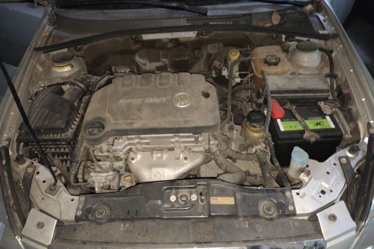 Used Buick Excelle 2013 1.5L Automatic Classic Model Engine Bay