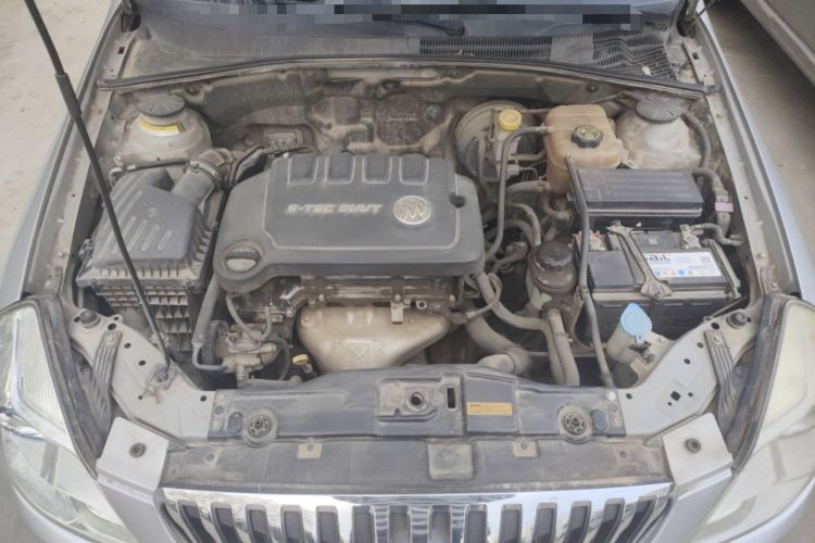 Used Buick Excelle 2013 1.5L Manual Classic Model Engine Bay