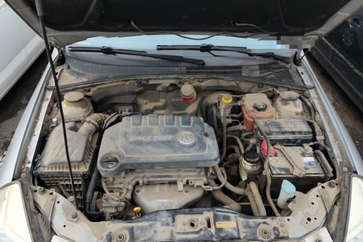 Used Buick Excelle 2013 1.5L Manual Classic Model Engine Bay