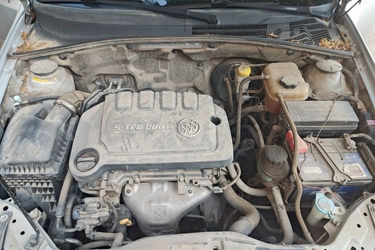 Used Buick Excelle 2013 1.5L Manual Classic Model Engine Bay