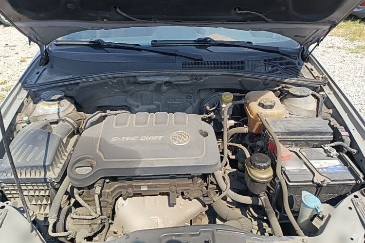 Used Buick Excelle 2013 1.5L Automatic Classic Model Engine Bay