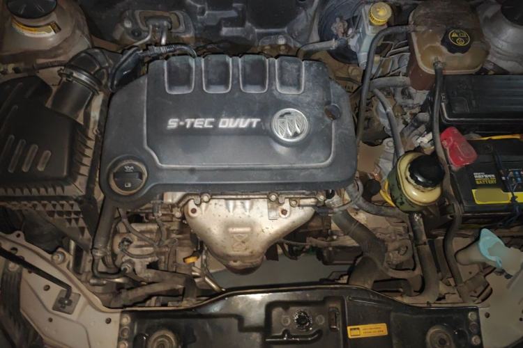Used Buick Excelle 2013 1.5L Automatic Classic Model Engine Bay