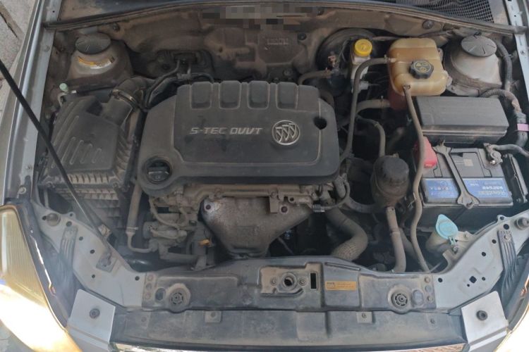 Used Buick Excelle 2013 1.5L Automatic Classic Model Engine Bay