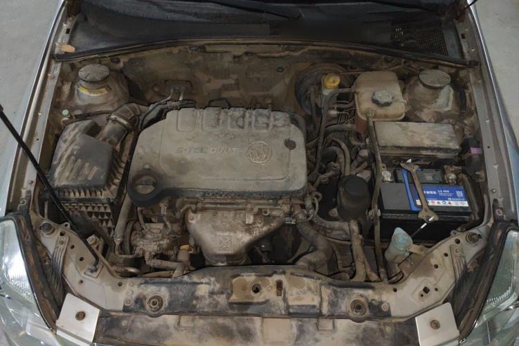 Used Buick Excelle 2013 1.5L Manual Classic Model Engine Bay