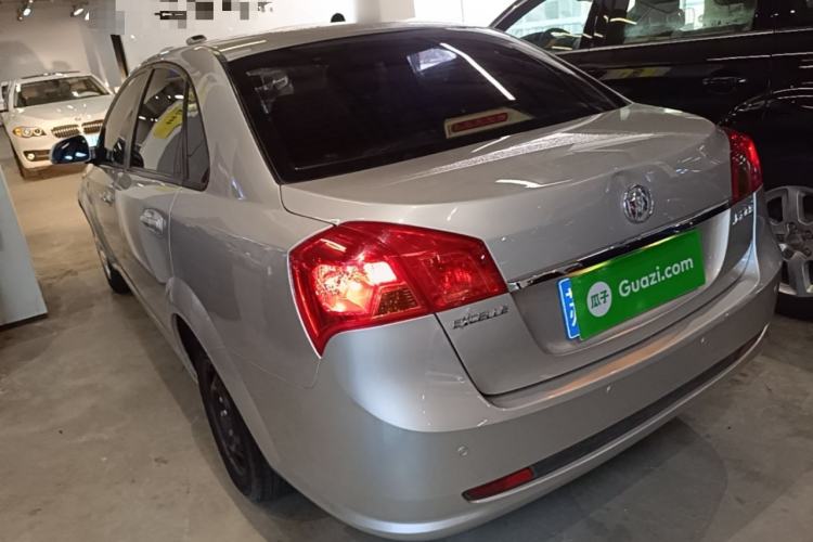 Used Buick Excelle 2013 1.5L Automatic Classic Model Exterior 2
