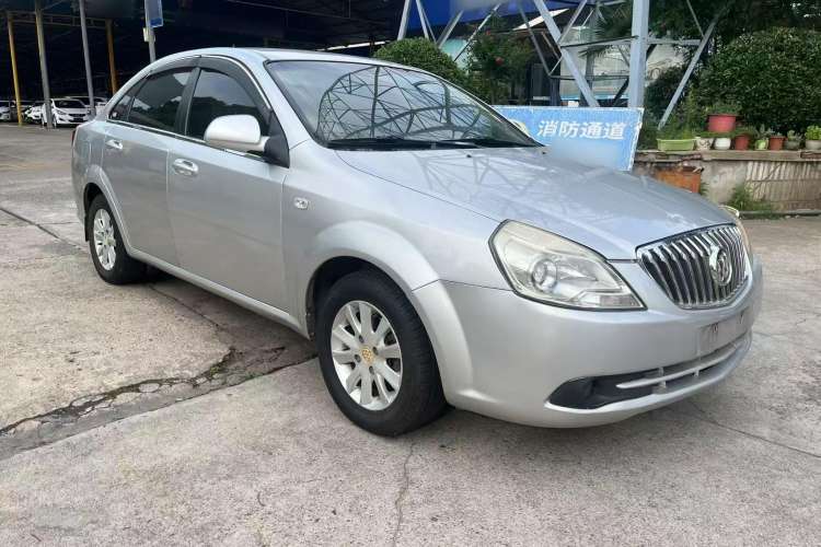 Used Buick Excelle 2013 1.5L Automatic Classic Model Exterior 2