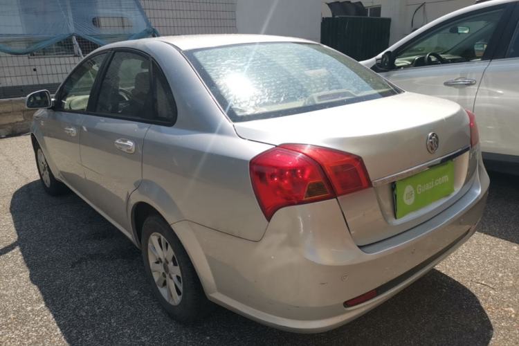 Used Buick Excelle 2013 1.5L Manual Classic Model Exterior 2