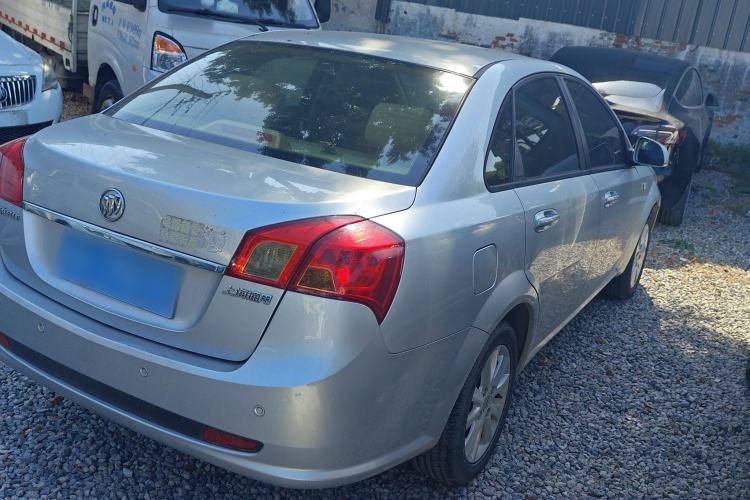 Used Buick Excelle 2013 1.5L Manual Luxury Model Exterior 3