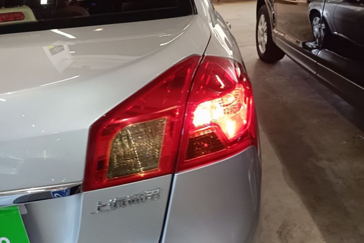 Used Buick Excelle 2013 1.5L Automatic Classic Model Exterior 3