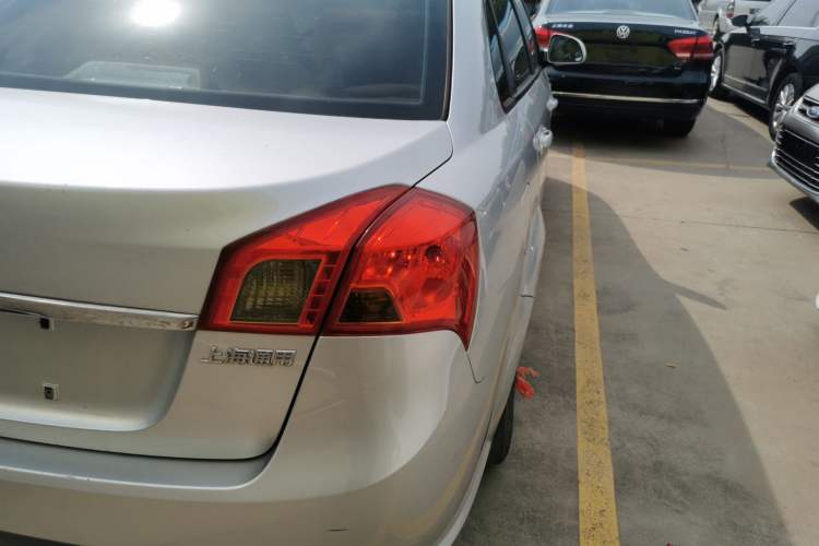 Used Buick Excelle 2013 1.5L Manual Classic Model Exterior 3