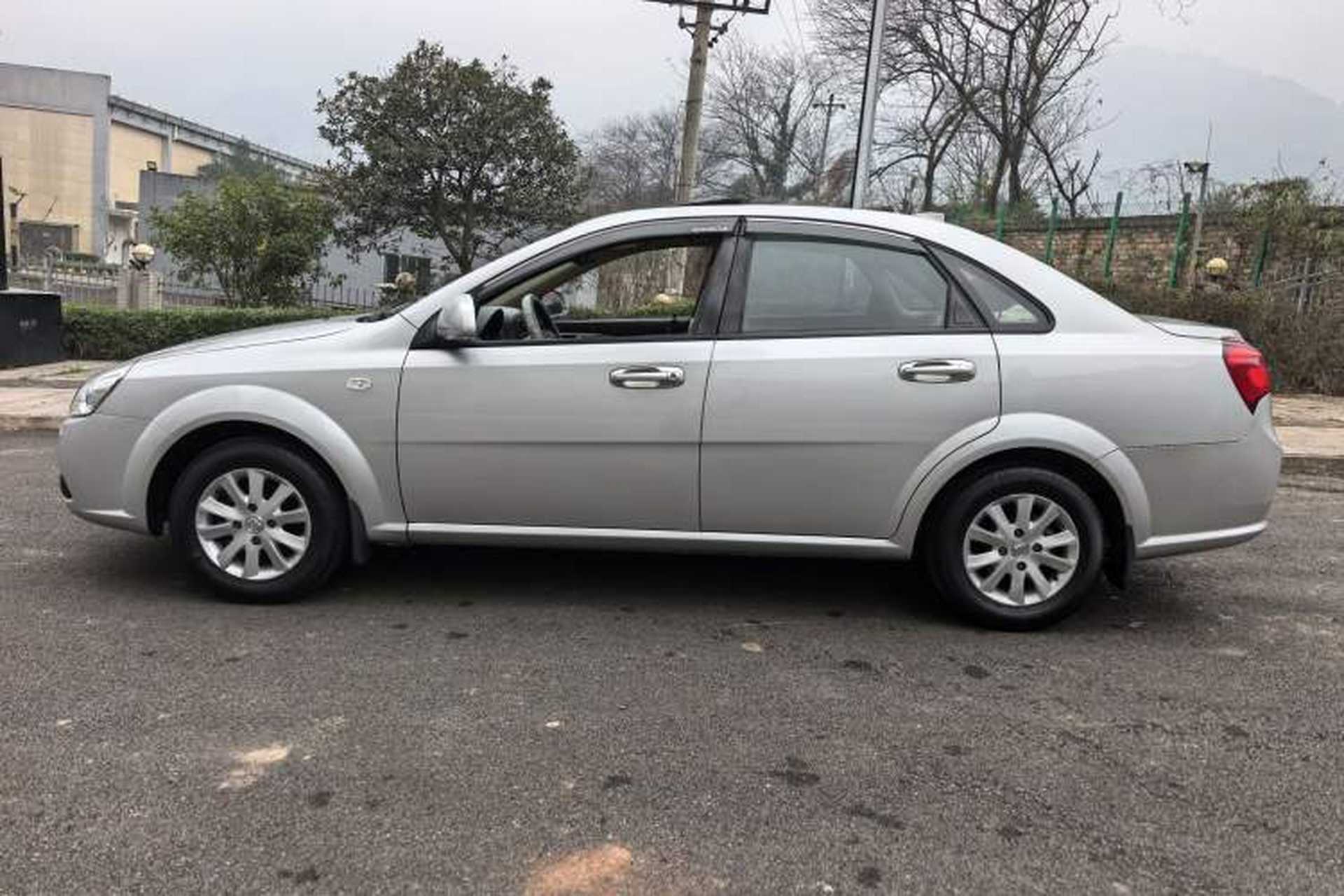 Used Buick Excelle 2013 1.5L Manual Classic Model Exterior 3