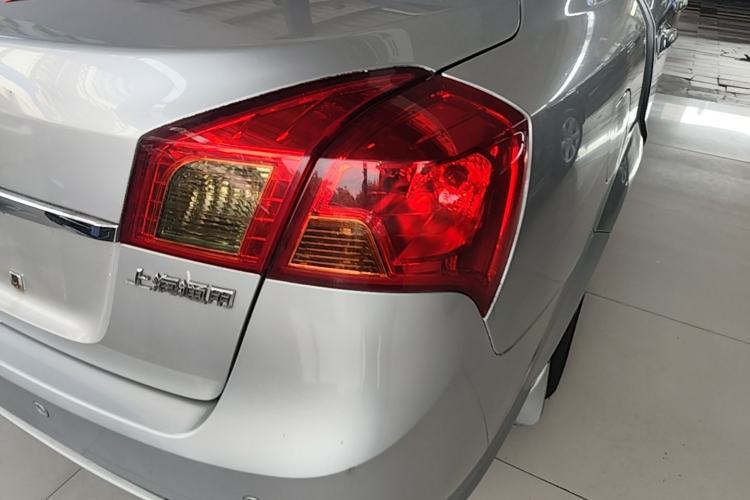 Used Buick Excelle 2013 1.5L Automatic Luxury Model Exterior 3
