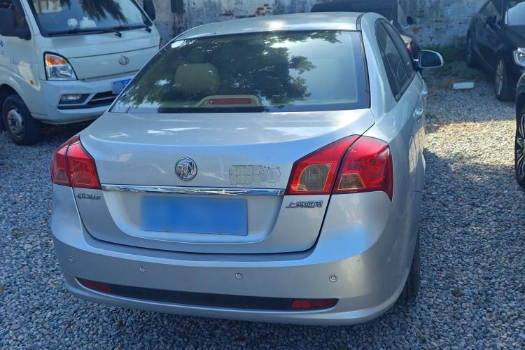Used Buick Excelle 2013 1.5L Manual Luxury Model Exterior 4