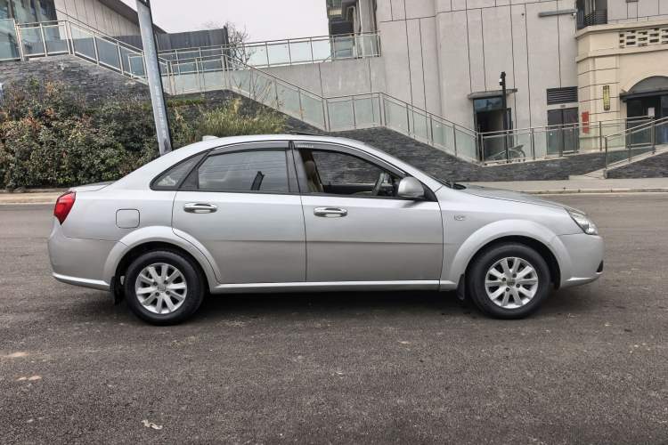 Used Buick Excelle 2013 1.5L Manual Classic Model Exterior 4