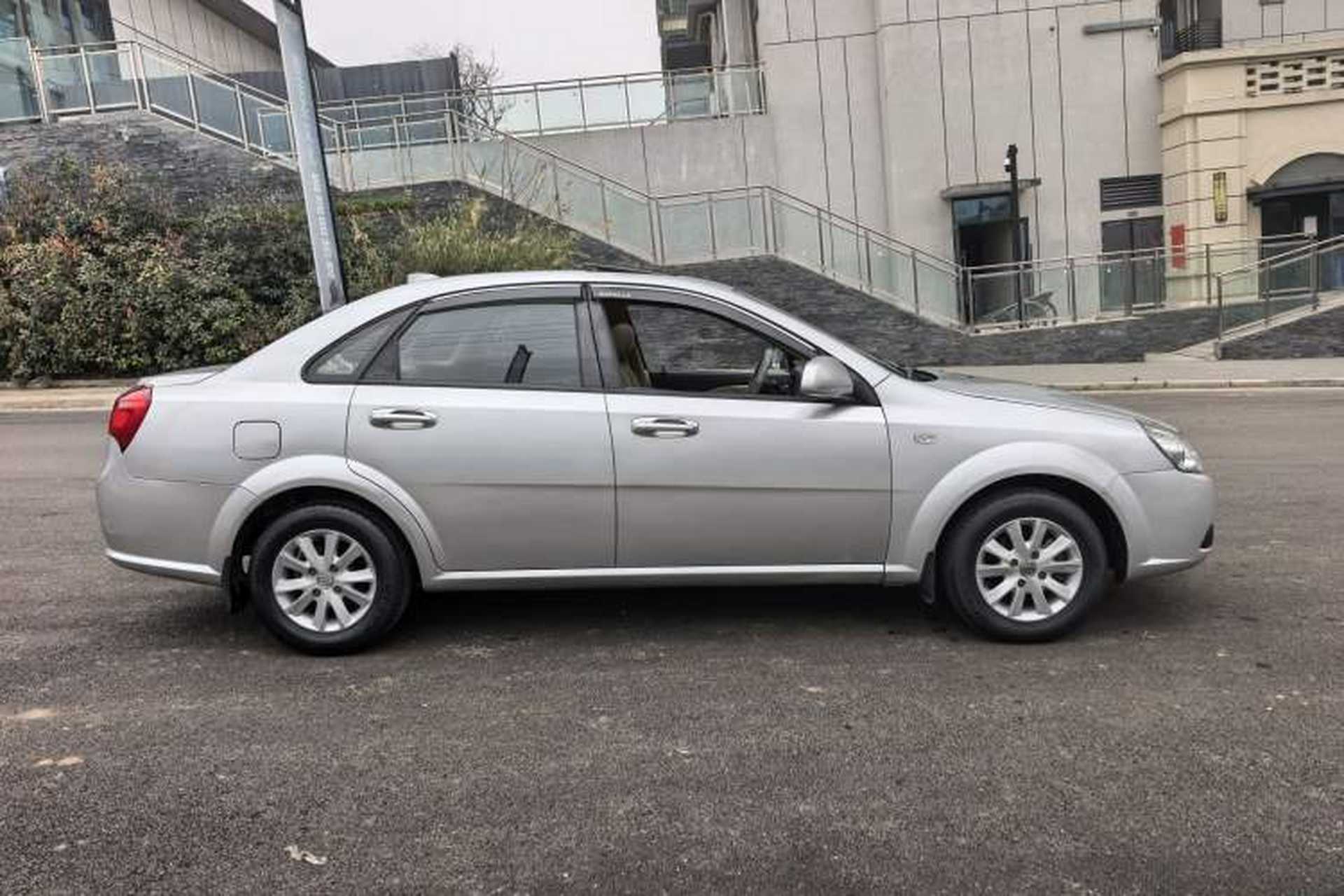 Used Buick Excelle 2013 1.5L Manual Classic Model Exterior 4
