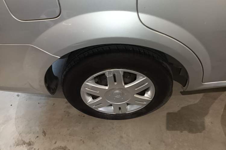 Used Buick Excelle 2013 1.5L Automatic Classic Model Exterior 5
