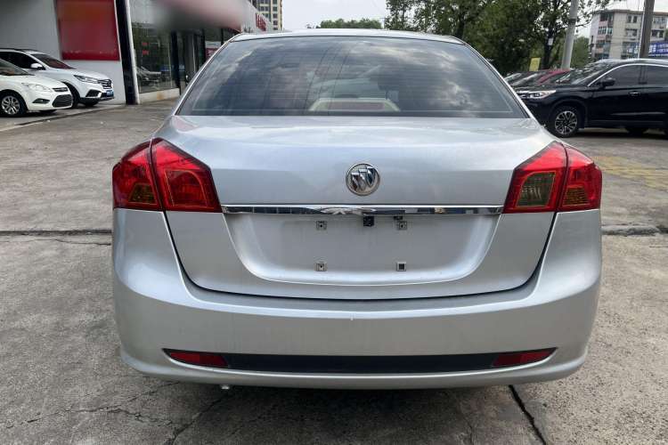 Used Buick Excelle 2013 1.5L Automatic Classic Model Exterior 5