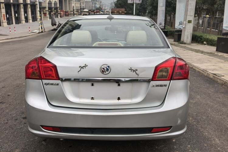 Used Buick Excelle 2013 1.5L Manual Classic Model Exterior 6
