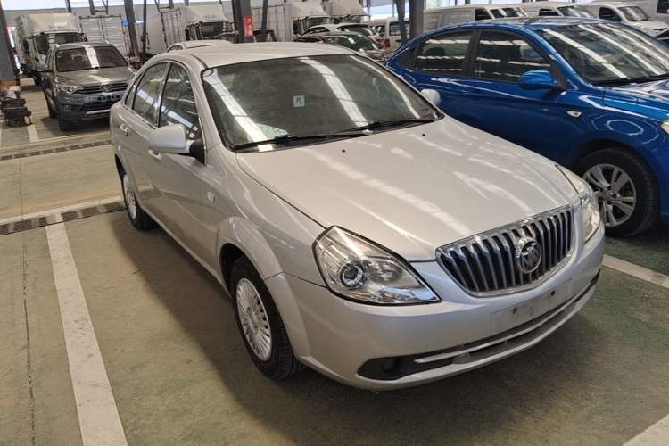 Used Buick Excelle 2013 1.5L Automatic Classic Model Front Right 45 Deg