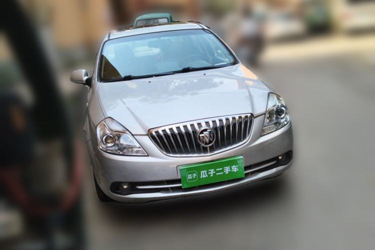 Used Buick Excelle 2013 1.5L Manual Classic Model Front Right 45 Deg