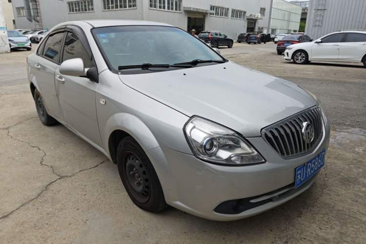 Used Buick Excelle 2013 1.5L Automatic Classic Model Front Right 45 Deg